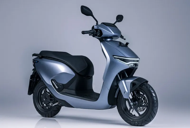 Scoopy Prestige White